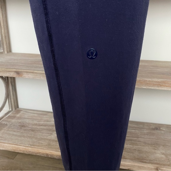 Rare Lululemon Very Soft High Rise Joggers Size 8 - Picture 7 of 8